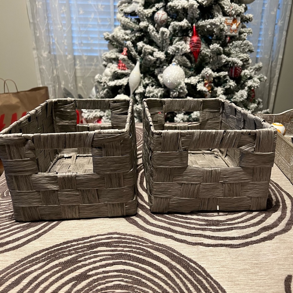 Set of organization bins